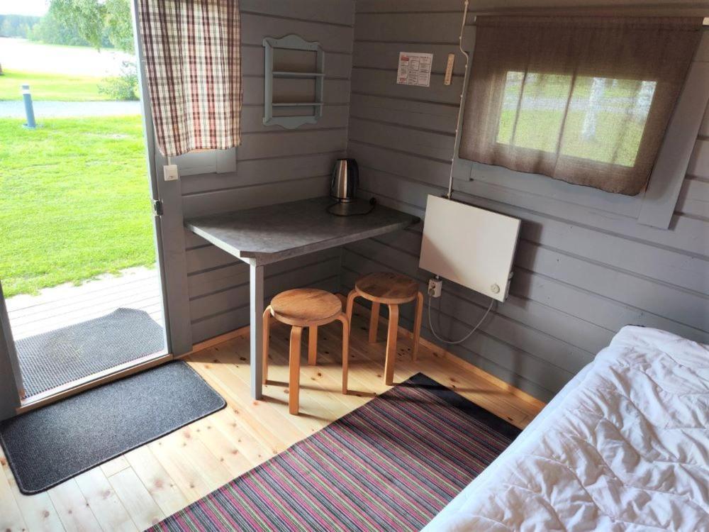Tastulan Lomakylae Hotel Kaustinen Exterior foto