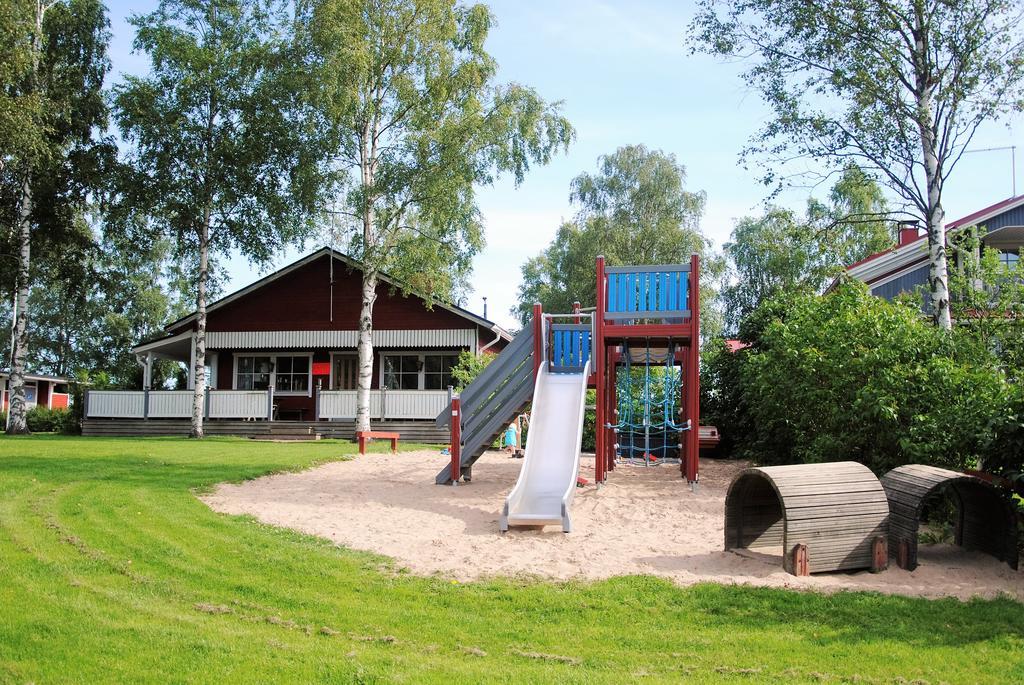 Tastulan Lomakylae Hotel Kaustinen Exterior foto